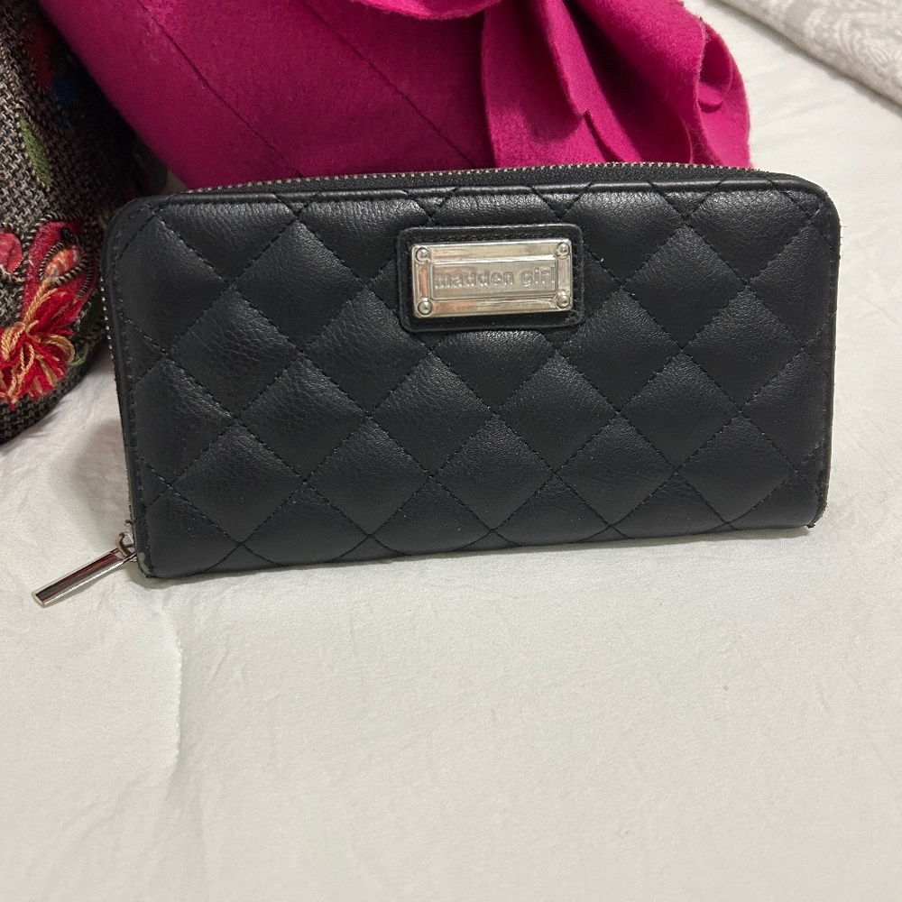 Women's Madden Girl Black Quilted Vegan Zip Around Wallet